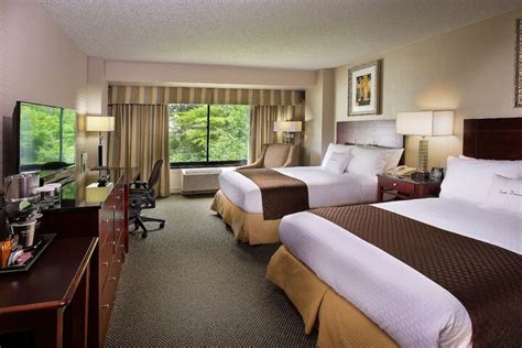 Doubletree By Hilton Charlotte Airport Charlotte