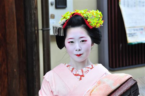 A geisha is a japanese woman who entertains people (usually the word geisha is written 芸者 in japanese, and means an artistic performer, or an entertainer. How to Spot a Geisha - Fathom