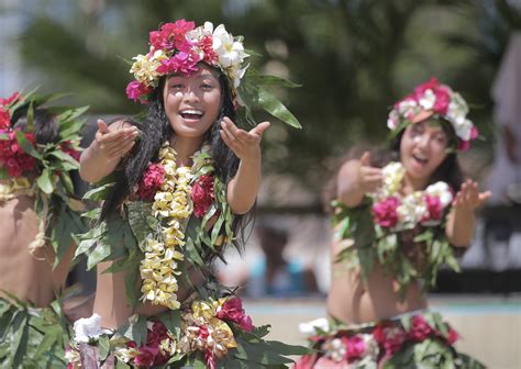 Traditional Tahitian Dance Costumes