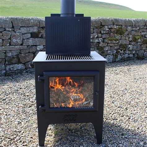 This model is a wood burning stove, eliminating the need also to carry a gas container. Esse G5 Outdoor Wood Burning Stove & Grill - Stove Supermarket