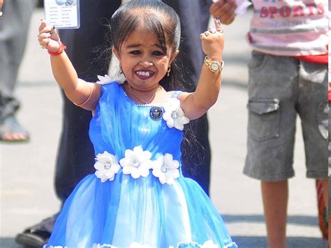 Worlds Shortest Woman Jyoti Amges House Burgled In Nagpur Cash And