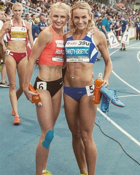 Fit Women Are Beautiful Track And Field Runners World Girl Running
