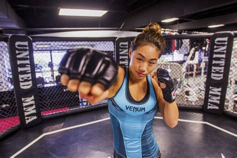 Angela Lee Retains World Title With Submission Victory