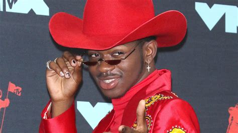 We spend eight episodes and sixteen and a half hours talking about the fact that country music has never been. Lil Nas X's VMAs 2019 Speech Scroll Is Now a Viral Meme ...
