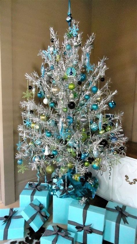 Unfollow silver christmas decorations to stop getting updates on your ebay feed. 62 Silver And Blue Décor Ideas For Christmas And New Year ...