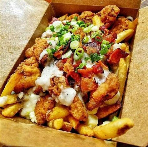 Leftover Country Fried Chicken Poutine From Thekroft Essen Und