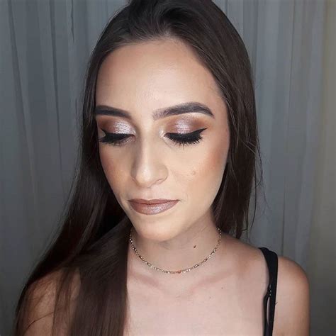 𝓐𝓵𝓲𝓷𝓮 𝓒𝓻𝓲𝓼𝓽𝓲𝓷𝓪 No Instagram “a Jaqueline Escolheu Uma Maquiagem Bem