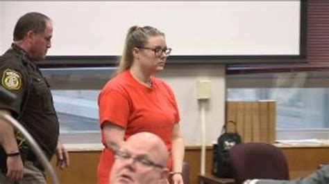 Im Truly Sorry Pewaukee Woman Sentenced To 6 Years In Prison In Fatal Wrong Way Crash
