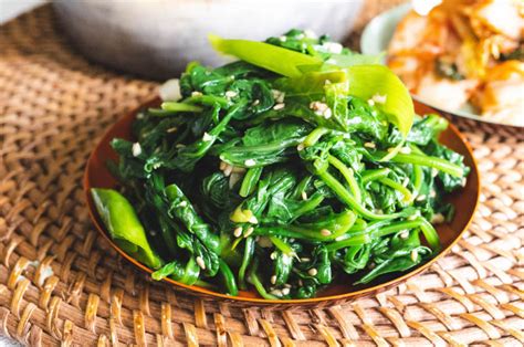 Korean Spinach Side Dish Sigeumchi Namul Carving A Journey