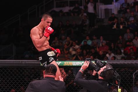 aaron pico set for third fight at bellator 192