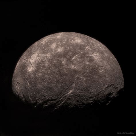 Titania Uranus Moon Titania Imaged By Voyager 2 On 1 24 Flickr