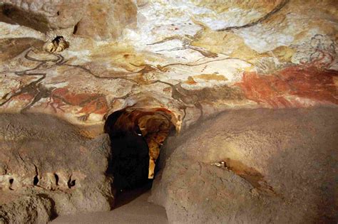 Lascaux Cave One Of The First Examples Of Human Art