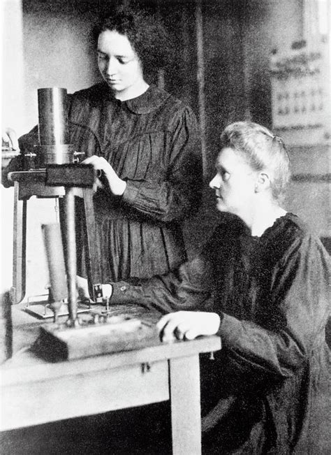 Portrait Of Marie And Irene Curie Photograph By Science Photo Library