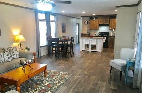 Jacobsen homes offers spacious four bedroom manufactured and modular homes throughout florida. 3 Bedroom 2 Bath 16 x 80 Clayton - Marshall Mobile Homes