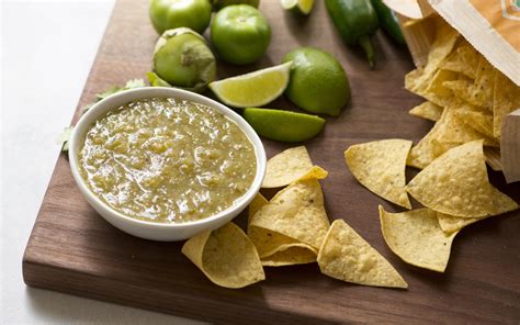 13 Tasty Dips To Eat With Our Organic Tortilla Chips