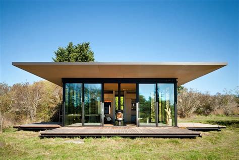 7 Clever Ideas For A Secure Remote Cabin Modern House Designs
