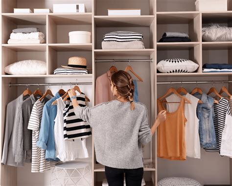 4 Steps To Clean Out Your Closet Fed Fit