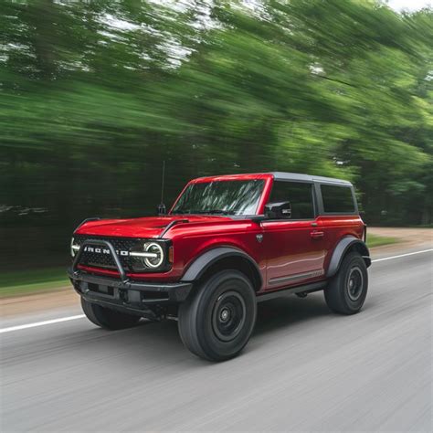 2022 Ford Bronco Car And Driver 10best