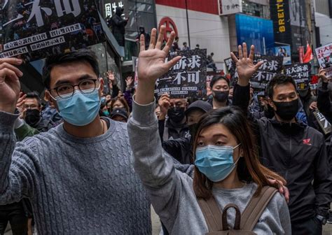 | meaning, pronunciation, translations and examples. Mystery viral outbreak in Hong Kong like Sars affects 44 ...