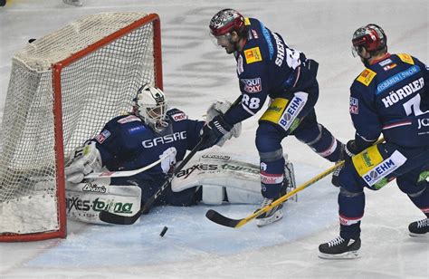 Bild zu Eishockey Niederlagen für München und Berlin in DEL Playoffs