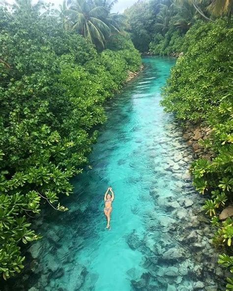 Río De Agua Cristalina En Maldivas Lugares Exóticos