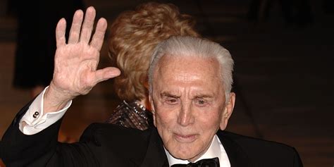 Kirk Douglass Birthday Hollywood Legend Turns 100 Huffpost Uk