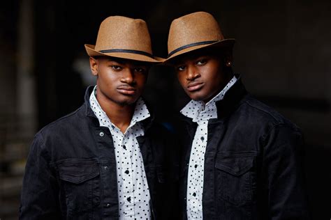 identical twins pictures and photoshoot ideas bidun art