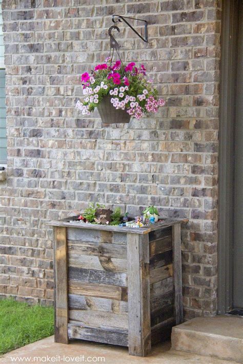 Planter boxes are a great alternative to conventional gardening, especially if you live in an urban area or want to showcase your plants on. 10 Tall Planter Box Plans for DIY - Vertical & Trapezoid ...