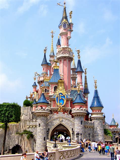 De beste disneyland parijs kortingscode is goed voor 25% korting + gratis ontbijt en diner. Vakantie naar Disneyland Parijs - Frankrijk | Wiki Vakantie