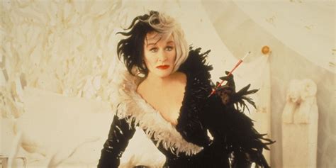 It stars glenn close as the villainous cruella de vil and jeff daniels as roger dearly. 101 Dalmatians (1996) 1996 Watch Online on 123Movies!