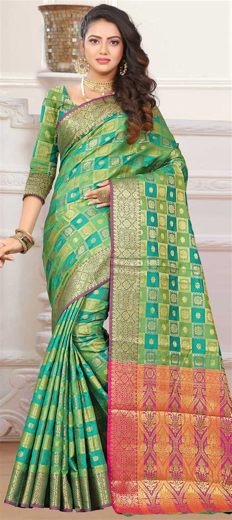 Traditional Multicolor Color Patola Silk Silk Fabric Saree 1595470