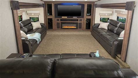 You'll find rear kitchen floor plans in many types of rvs, including travel trailers, 5th wheels, and destination rvs. RV Floor Plans ∣ Front Living Layout ∣ RV Wholesale Superstore