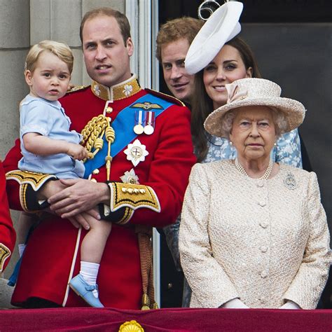 These examples may contain colloquial words based on your search. Voici les mots à ne JAMAIS prononcer devant la reine d ...