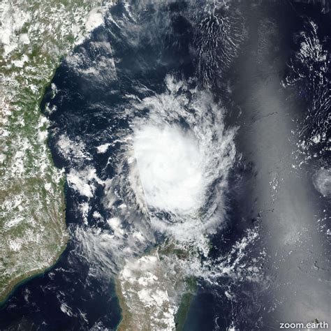 While this is a good time to get supplies and stay ready for the incoming storm, it is. Tropical Cyclone Belna 2019-2020 | Zoom Earth