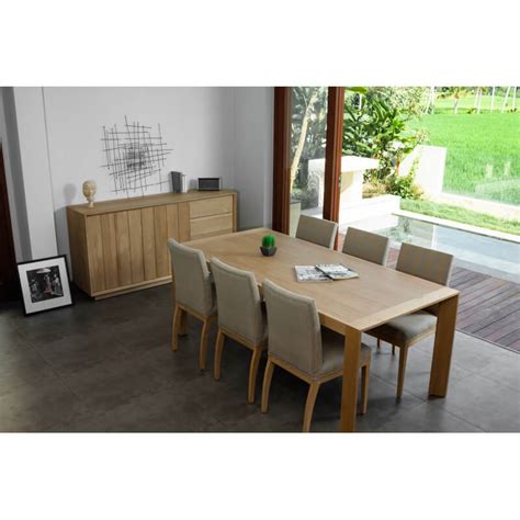 Table en poutres de chene stockholm repas manger bois massif brut mobilier sur mesure personnalisation design conte in 2020 with images dining room remodel dining room table table. Table salon de jardin en chêne naturel brut 8 personnes DELORM