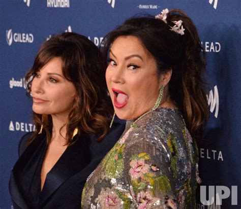 Photo Gina Gershon And Jennifer Tilly Attend The 30th Annual Glaad