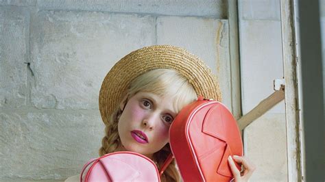 Singer Petite Meller Complét Handbags British Vogue British Vogue