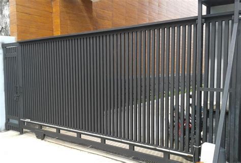 Akan dibuat sebuah pagar yang memiliki panjang 3 meter dan tinggi 1.2 meter. 62 Model Pagar Besi Hollow Minimalis Modern Terbaru Paling ...