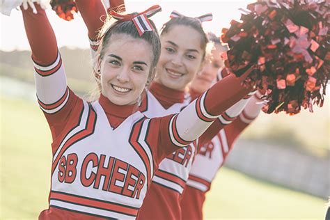 Things To Know About Common Cheerleading Injuries