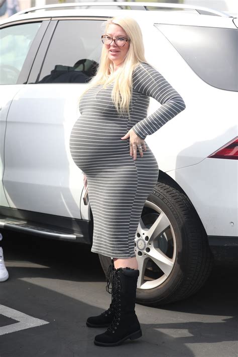 Pregnant Jenna Jameson Out For Lunch At Fred Segal In West