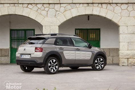 Test Citroën C4 Cactus HDI 92 CV ETG Nieuws Engine