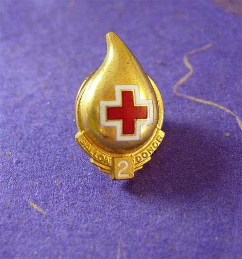 Vintage Red Cross Blood Donor Tie Tack 2 Gallon Donation Pin Ballou Reg