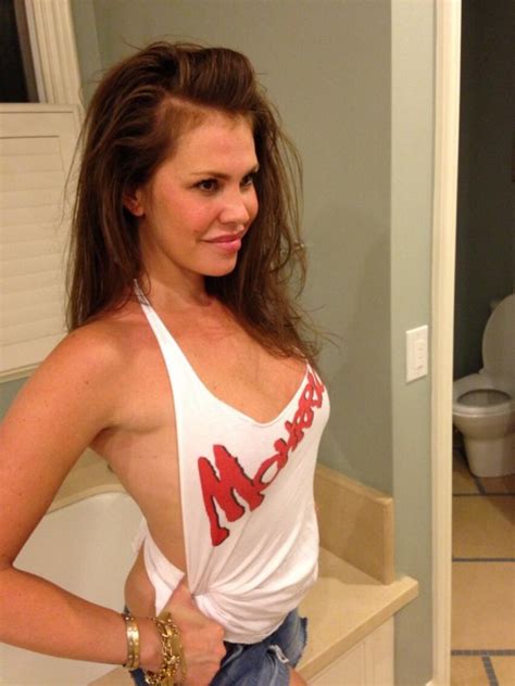 Nikki Cox Leaked 8 Photos Thefappening