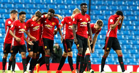 Predicted lineup, latest team news, europa league final squad, injury updates today. Manchester United Reserves vs Villarreal LIVE: Rain and ...