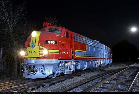 Railpicturesnet Photo 316 Atchison Topeka And Santa Fe Atsf Emd F7a