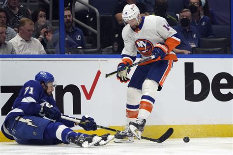 Photos Tampa Bay Lightning Vs New York Islanders Game 1