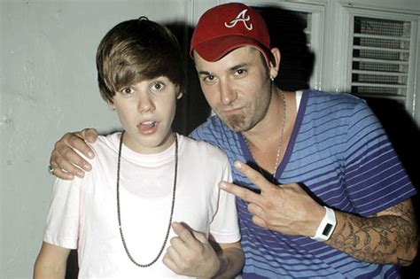 See Justin Bieber With His Dad Jeremy Bieber