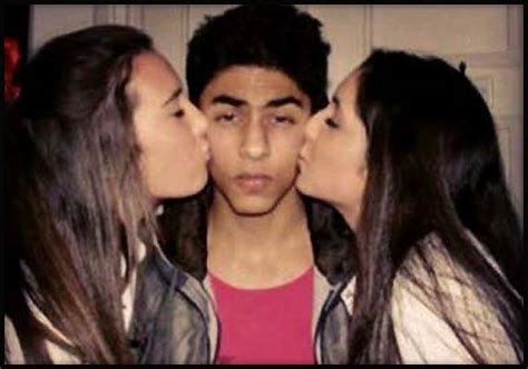 Shah Rukh Khans Son Aryan Khan Kissed By Two Girls See Pics