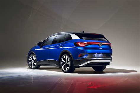 Volkswagen Id Electric Suv Debuts Kwh Battery Km Range