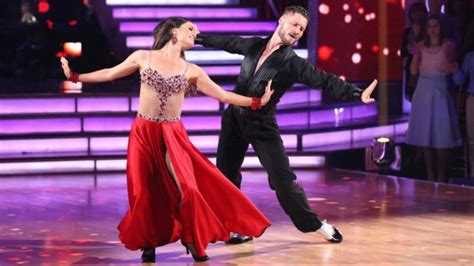 Dancing with the stars is an american dance competition television series that premiered on june 1, 2005, on abc.it is the us version of the uk series strictly come dancing, and one of several iterations of the dancing with the stars franchise. Dancing With The Stars - Encyclopedia of DanceSport